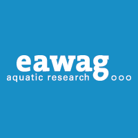 Logo der eawag Wasserforschung auf blauem Hintergrund.