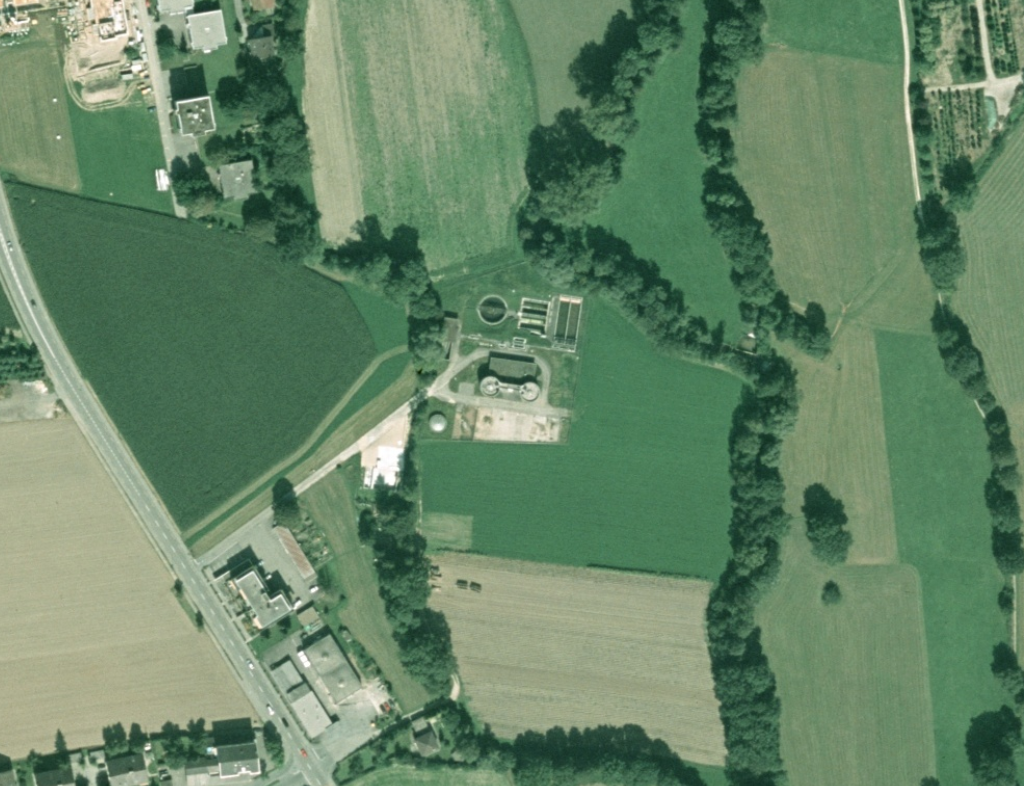 Luftbild mit der ehemaligen ARA Lotzwil (Stand 2004)